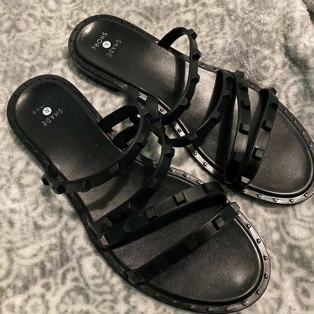 Target Shade and Shore Sandals Size 7
